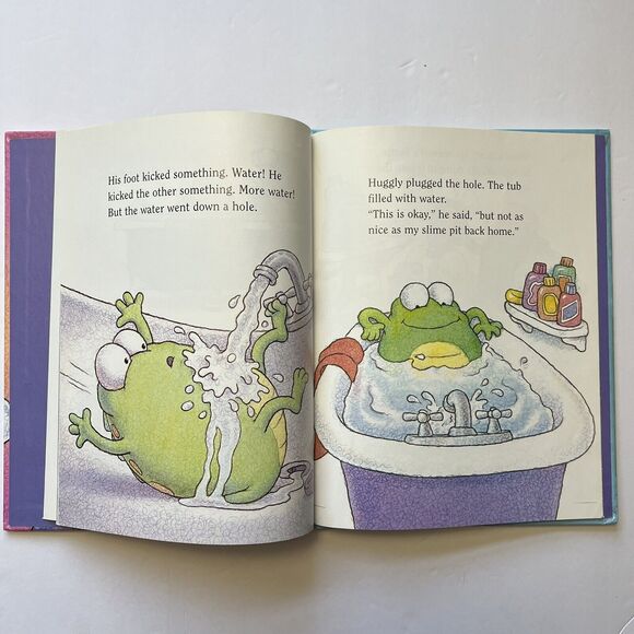 Set Of 2 Childrens Story Books Hardcover Ten Tiny Babies and Huggly Takes a Bath - Picture 8 of 10